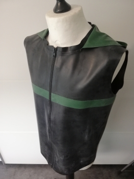 Latex Basic - Weste mit Kapuze